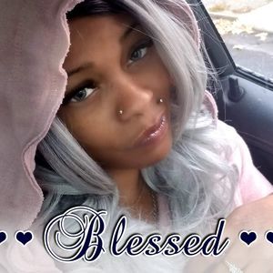 Meet your Posher, Denae